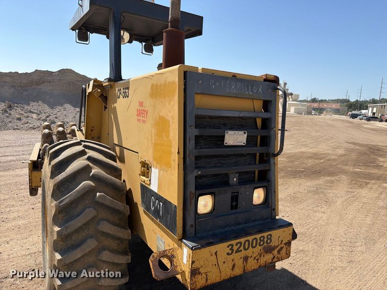 image for item EA0463 1992 Caterpillar CP563 single drum vibratory roller