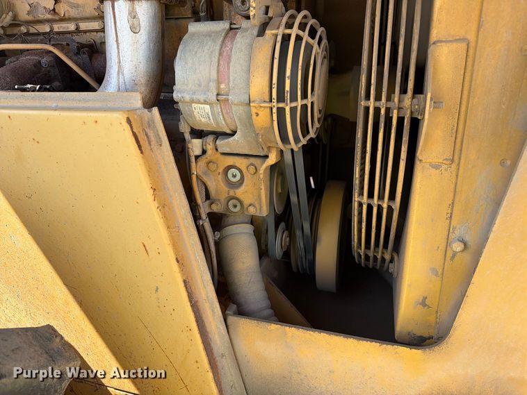 image for item EA0463 1992 Caterpillar CP563 single drum vibratory roller