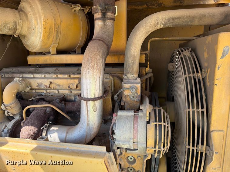 image for item EA0463 1992 Caterpillar CP563 single drum vibratory roller