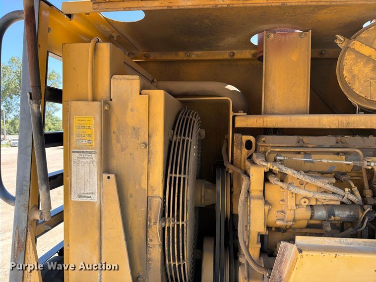 image for item EA0463 1992 Caterpillar CP563 single drum vibratory roller