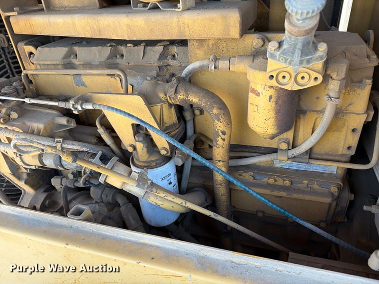 image for item EA0463 1992 Caterpillar CP563 single drum vibratory roller