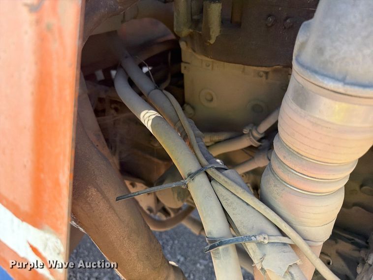 image for item EA0464 2010 Broce RCT350 broom