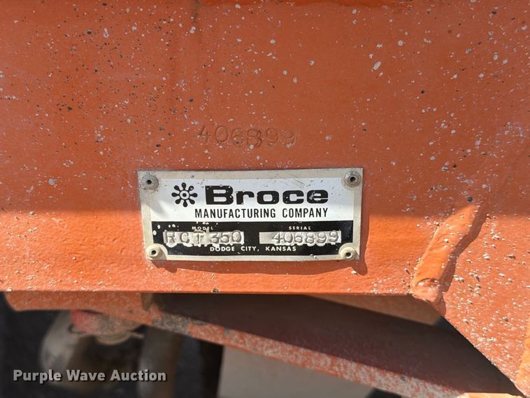 image for item EA0465 2010 Broce RCT350 broom