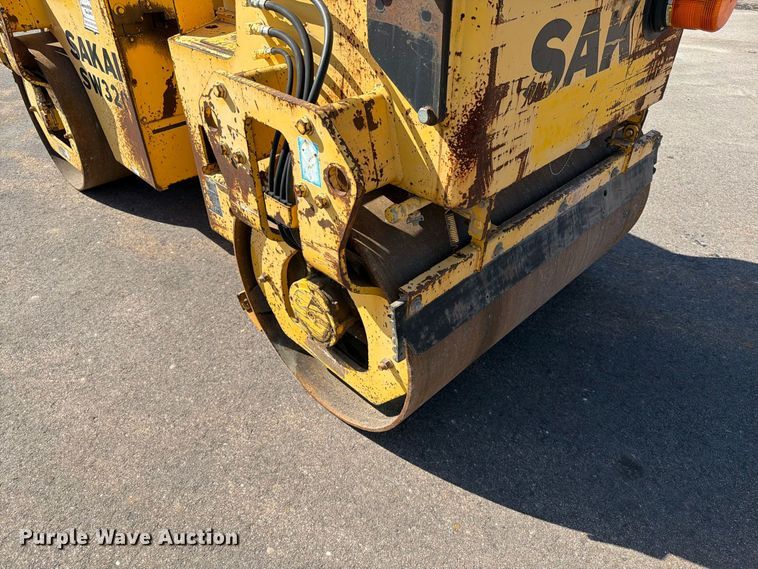 image for item EA0466 2002 Sakai SW320 double drum vibratory roller