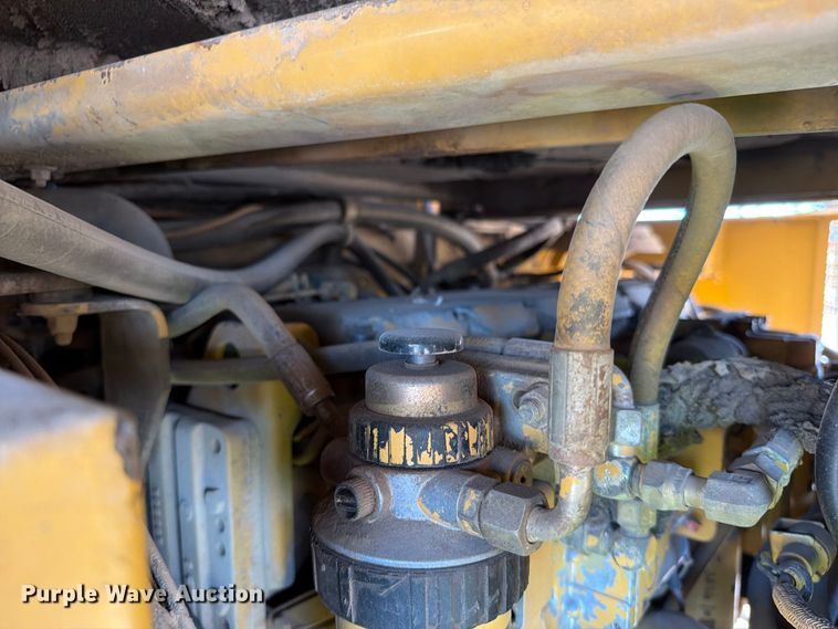 image for item EA0467 1998 Caterpillar CB-634C double drum vibratory roller