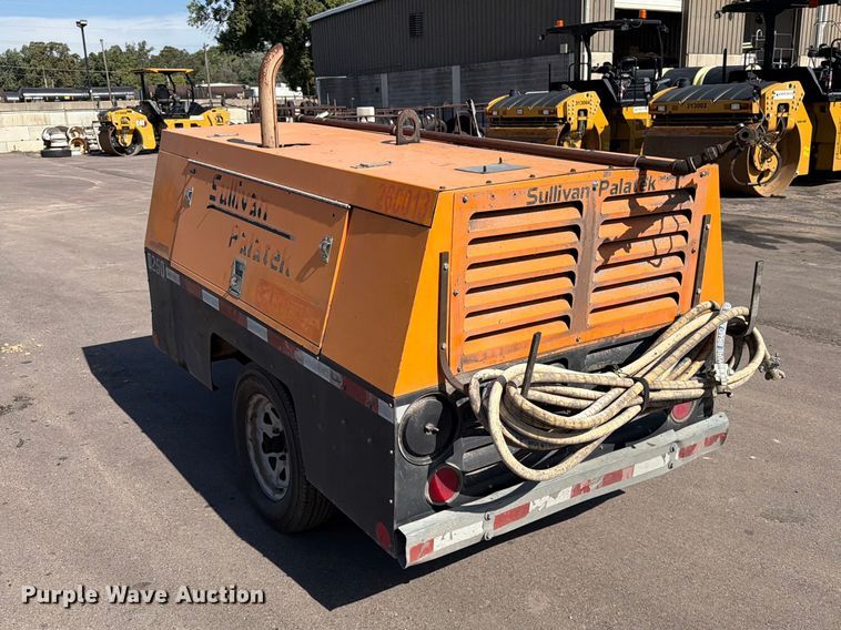 image for item EA0468 2013 Sullivan Palatek D250PJD air compressor