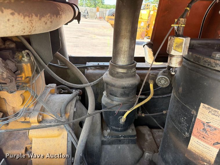 image for item EA0468 2013 Sullivan Palatek D250PJD air compressor