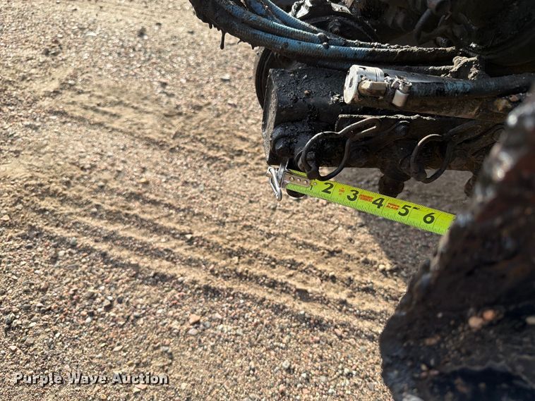 image for item EA0471 2004 Ford F750 oil distributor truck