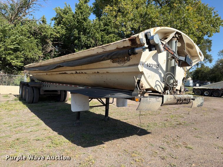 image for item EA0473 2008 SmithCo side dump trailer