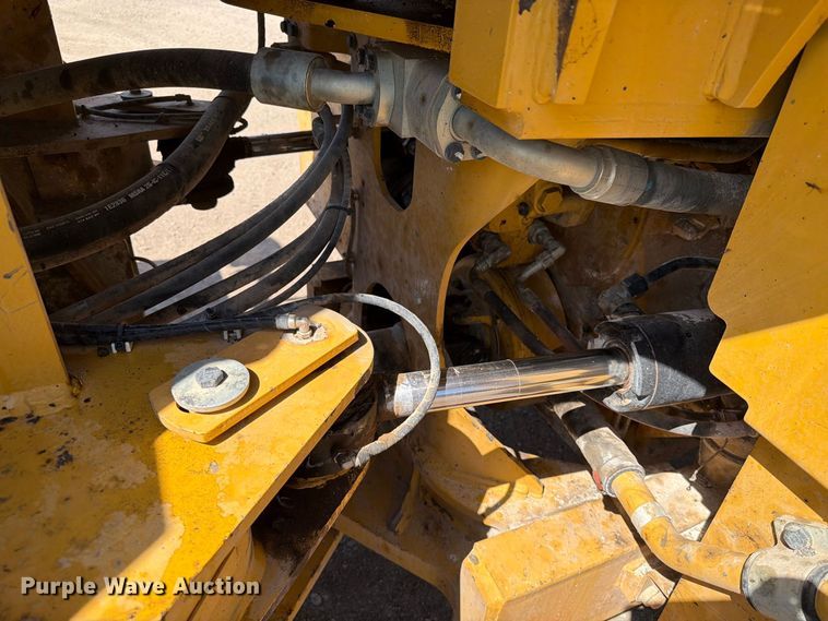image for item EA0474 2013 Caterpillar 950K wheel loader