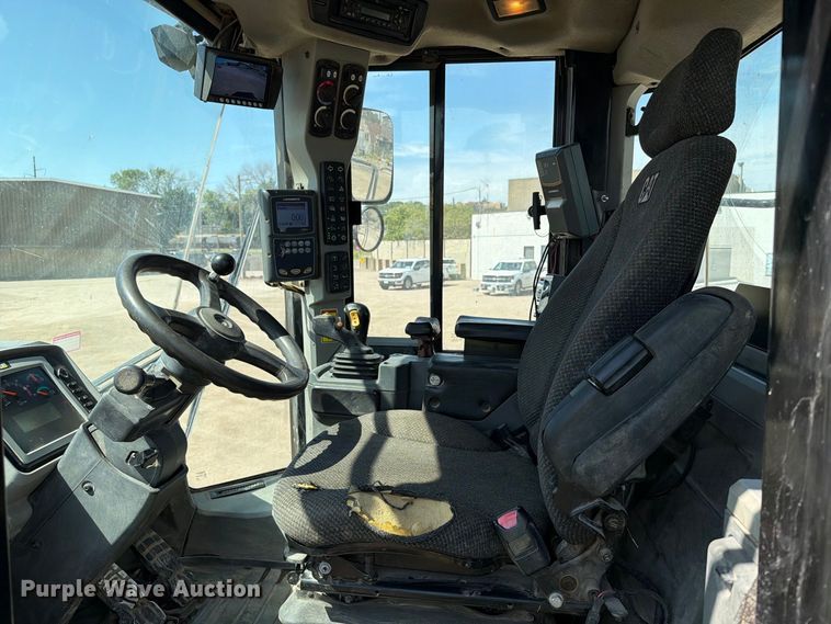 image for item EA0474 2013 Caterpillar 950K wheel loader