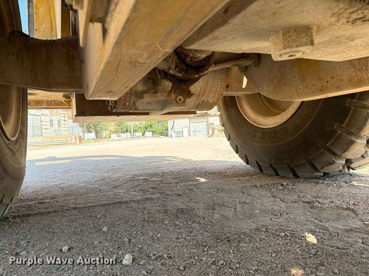 image for item EA0474 2013 Caterpillar 950K wheel loader
