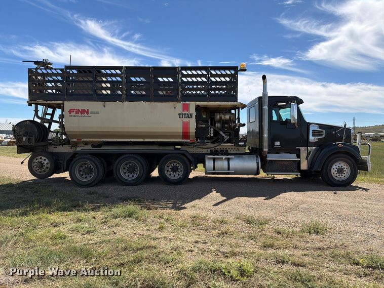 image for item EA0486 2012 Freightliner Coronado hydroseeder truck