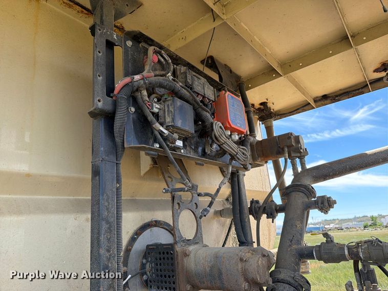 image for item EA0486 2012 Freightliner Coronado hydroseeder truck