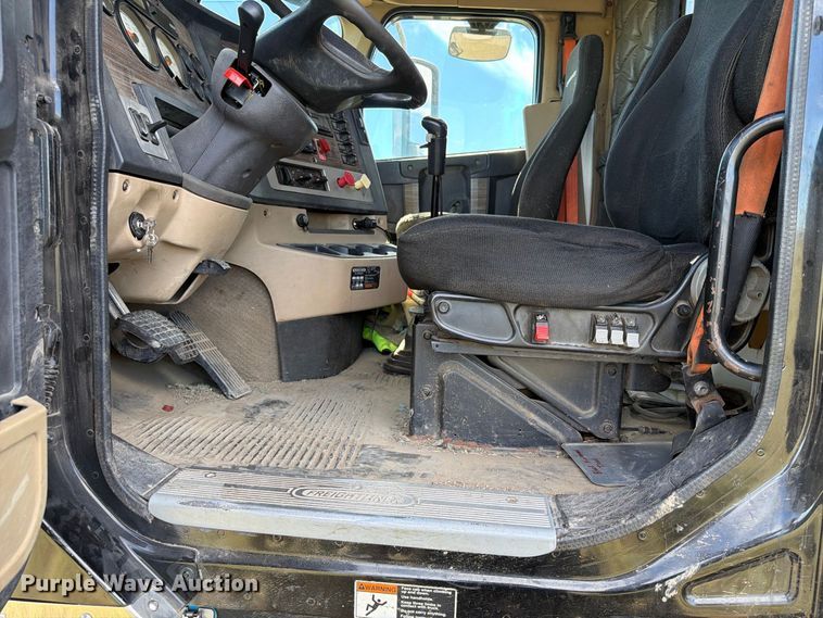 image for item EA0486 2012 Freightliner Coronado hydroseeder truck