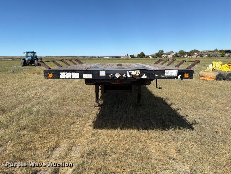 image for item EA0488 2003 JET drop deck equipment trailer