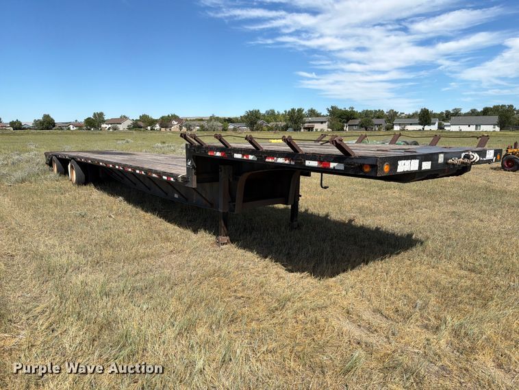 image for item EA0488 2003 JET drop deck equipment trailer