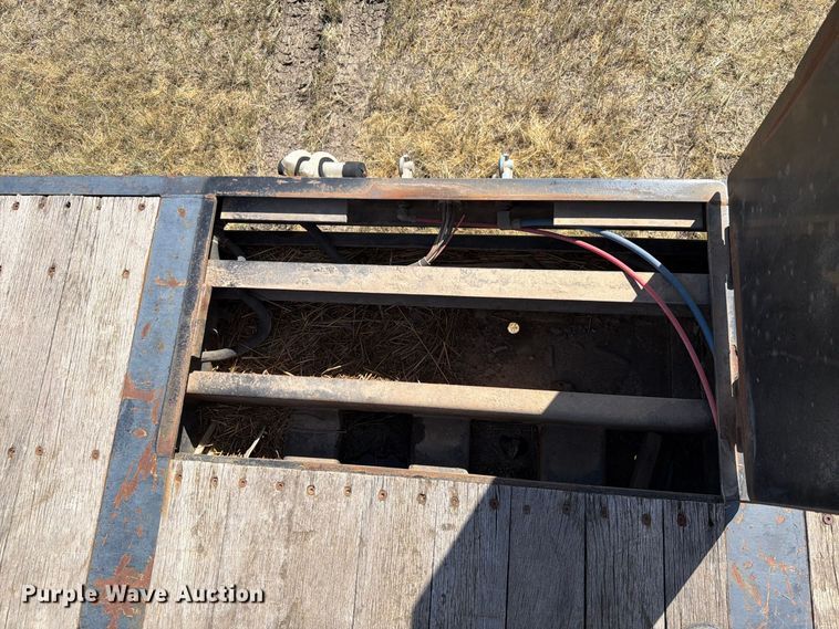 image for item EA0488 2003 JET drop deck equipment trailer