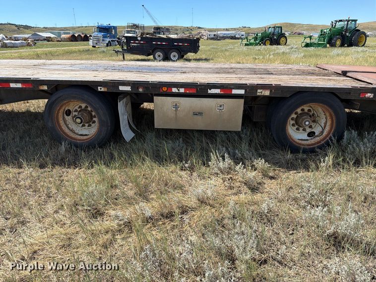 image for item EA0488 2003 JET drop deck equipment trailer