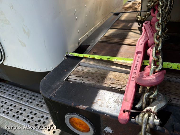image for item EA0489 2000 Freightliner Conventional hydroseeder truck