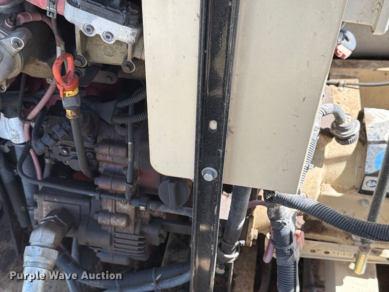 image for item EA0489 2000 Freightliner Conventional hydroseeder truck