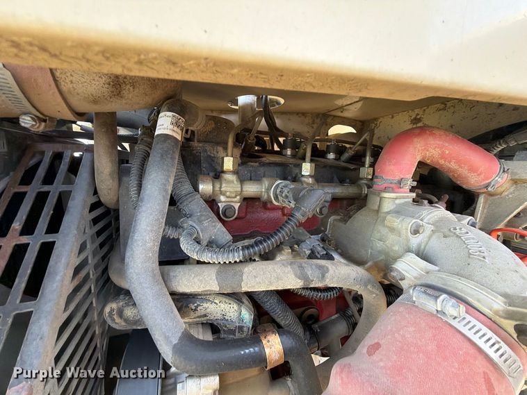 image for item EA0489 2000 Freightliner Conventional hydroseeder truck