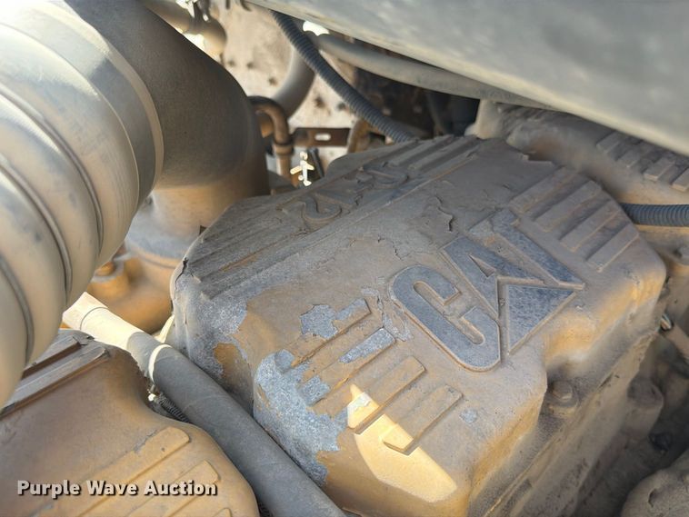 image for item EA0489 2000 Freightliner Conventional hydroseeder truck