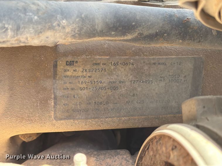 image for item EA0489 2000 Freightliner Conventional hydroseeder truck