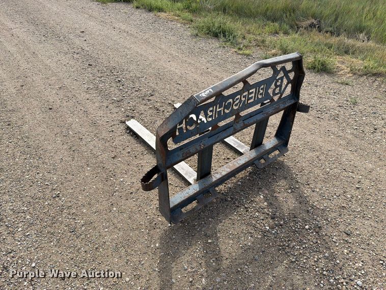 image for item EA0490 skid steer forks