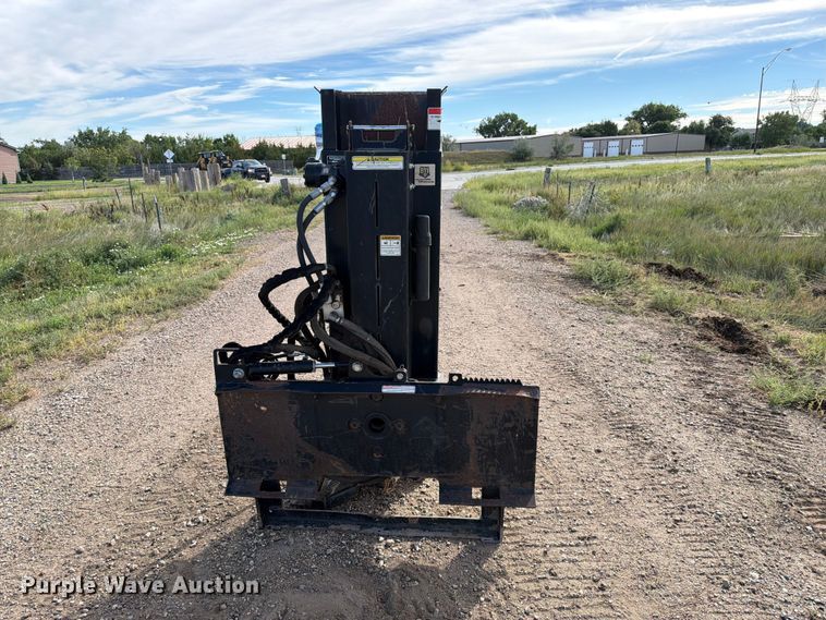 image for item EA0492 Danuser SM40 Hammer skid steer post driver