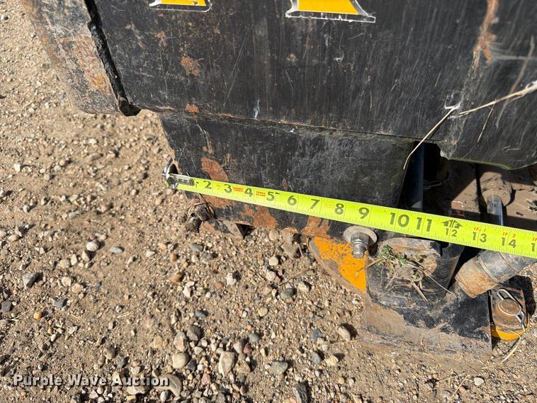 image for item EA0492 Danuser SM40 Hammer skid steer post driver