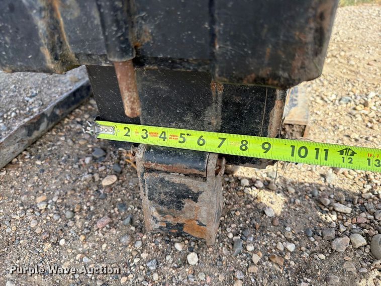 image for item EA0492 Danuser SM40 Hammer skid steer post driver