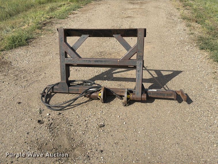 image for item EA0493 Skid steer fence post puller