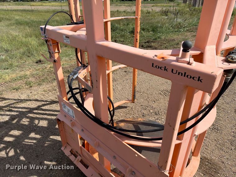 image for item EA0503 EZG Manufacturing Fence Hog wire unroller