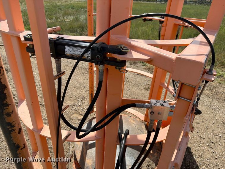 image for item EA0503 EZG Manufacturing Fence Hog wire unroller