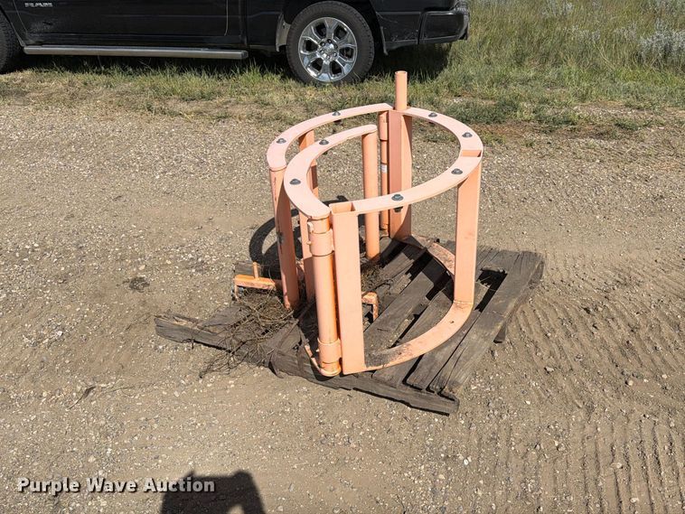 image for item EA0503 EZG Manufacturing Fence Hog wire unroller