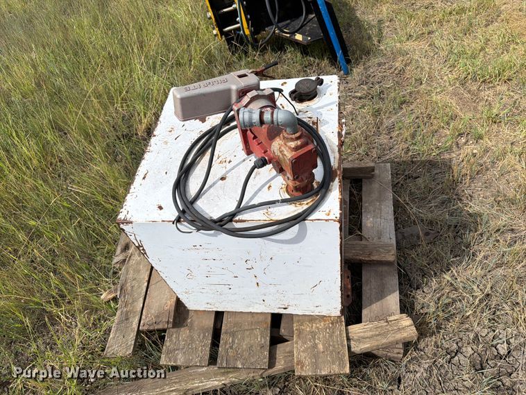 image for item EA0505 Fuel tank