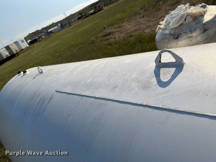 image for item EA0507 Fuel tank