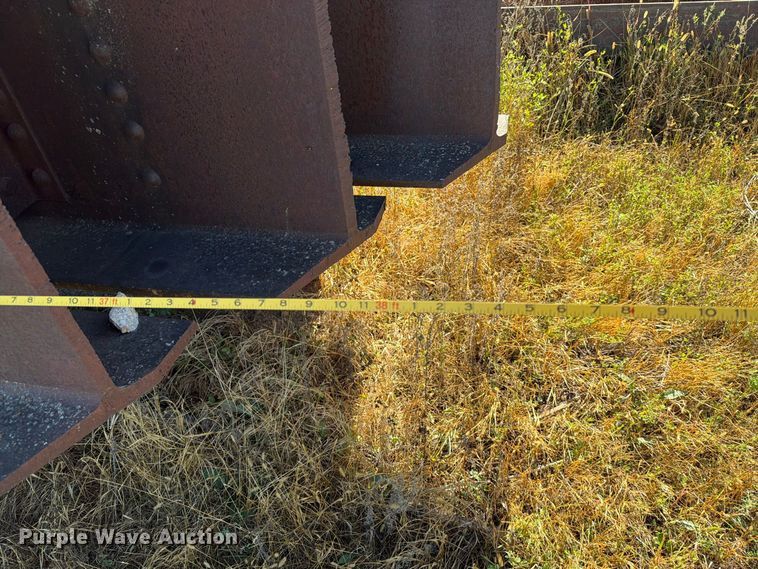 image for item EA0520 (8) I-Beams