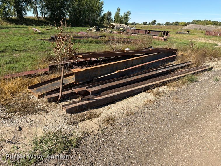 image for item EA0522 I-Beams