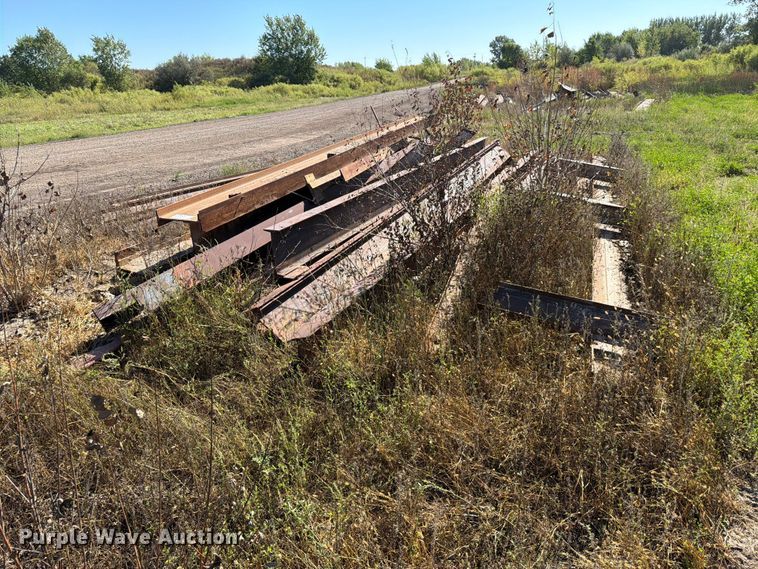 image for item EA0522 I-Beams