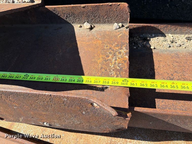 image for item EA0524 I-Beams