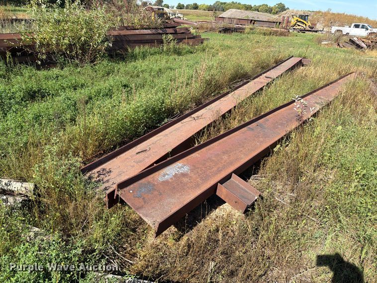 image for item EA0524 I-Beams