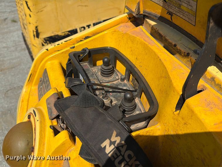 image for item EF1354 Wacker RT820 trench compactor