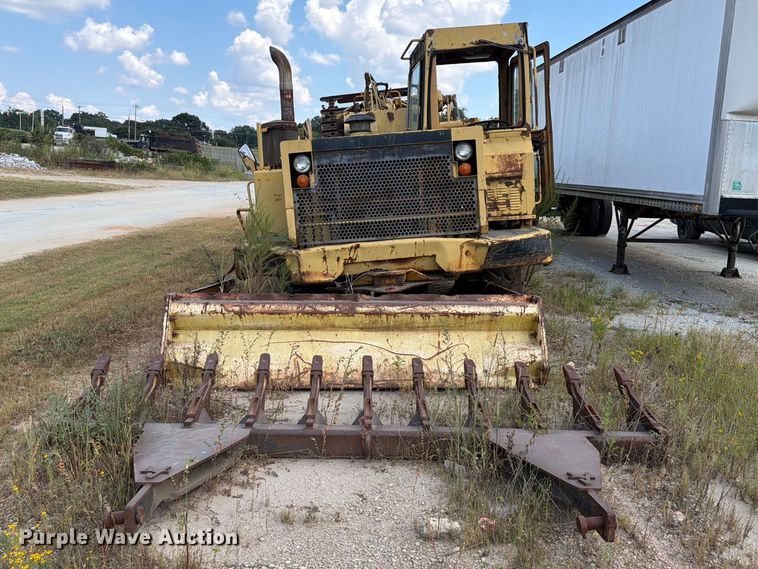 image for item EF1355 1987 Caterpillar 615 elevating scraper