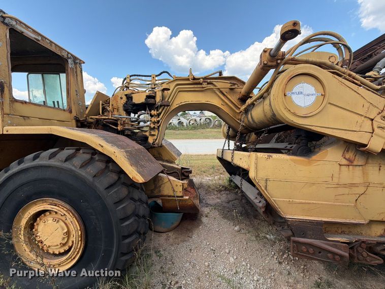 image for item EF1355 1987 Caterpillar 615 elevating scraper