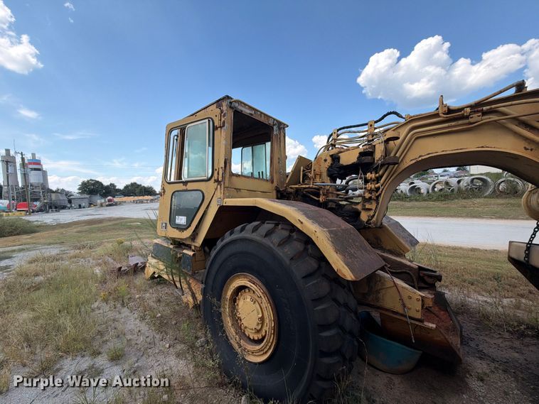 image for item EF1355 1987 Caterpillar 615 elevating scraper