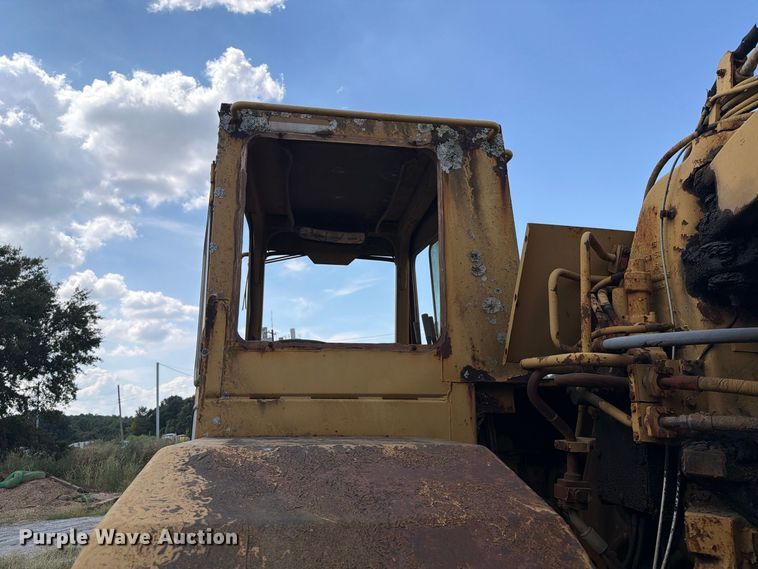 image for item EF1355 1987 Caterpillar 615 elevating scraper