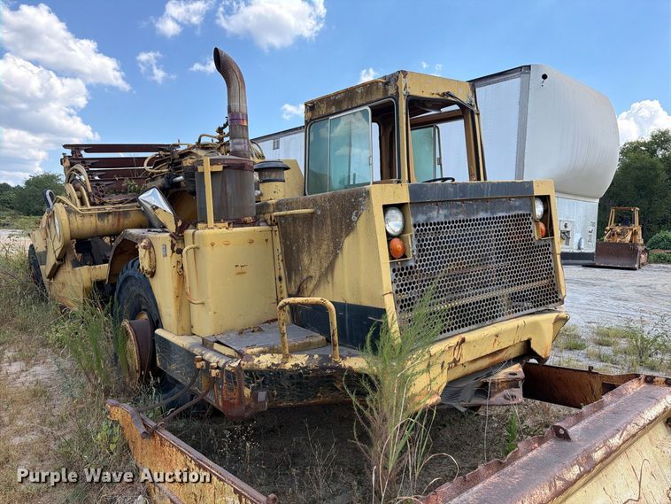 image for item EF1355 1987 Caterpillar 615 elevating scraper