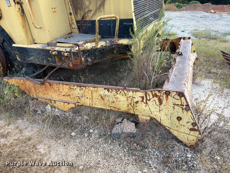 image for item EF1355 1987 Caterpillar 615 elevating scraper